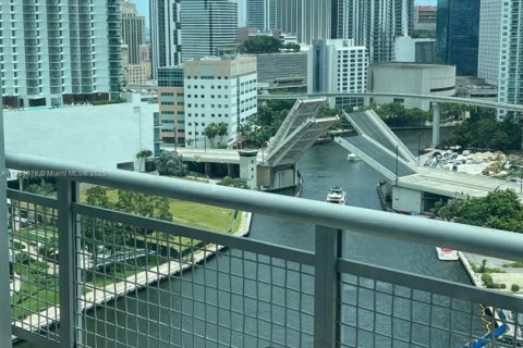 Купить кондоминиум в Майами, Флорида 2 спальни, 103.4м2, № 1960378 - фото 23