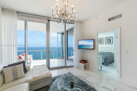 Copropriété à vendre à Sunny Isles Beach, Floride: 1 chambre, 79.71 m2 № 1707189 - photo 8