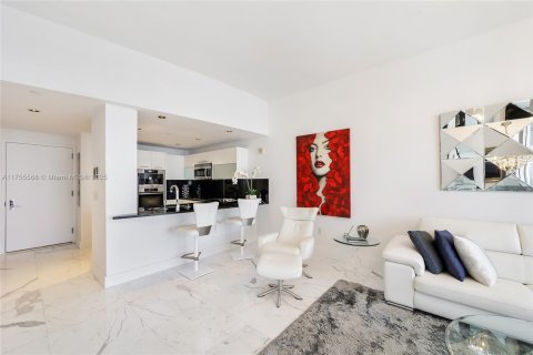 Copropriété à vendre à Sunny Isles Beach, Floride: 1 chambre, 79.71 m2 № 1707189 - photo 11