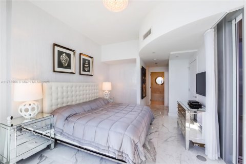 Copropriété à vendre à Sunny Isles Beach, Floride: 1 chambre, 79.71 m2 № 1707189 - photo 24