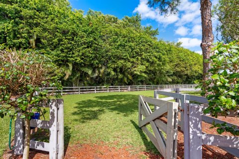 House in Wellington, Florida 7 bedrooms, 321.07 sq.m. № 2250568 - photo 28