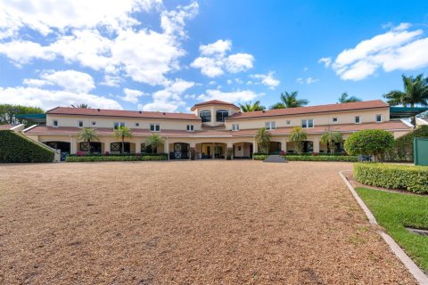 House in Wellington, Florida 7 bedrooms, 321.07 sq.m. № 2250568 - photo 14