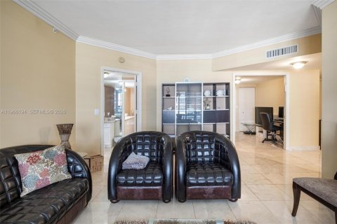 Copropriété à vendre à Surfside, Floride: 3 chambres, 153.29 m2 № 2028072 - photo 7