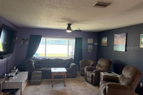Casa en venta en Port Charlotte, Florida, 3 dormitorios, 204.29 m2 № 2217907 - foto 4
