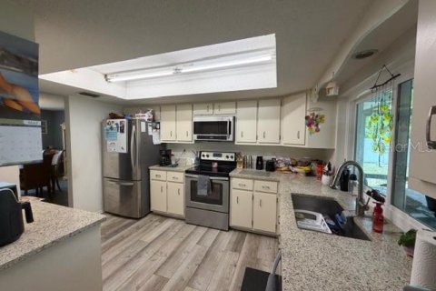 Casa en venta en Port Charlotte, Florida, 3 dormitorios, 204.29 m2 № 2217907 - foto 5