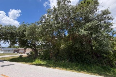 Casa en venta en Port Charlotte, Florida, 3 dormitorios, 204.29 m2 № 2217907 - foto 23