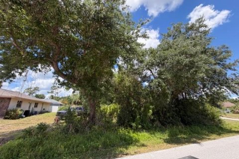Casa en venta en Port Charlotte, Florida, 3 dormitorios, 204.29 m2 № 2217907 - foto 22