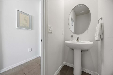 Adosado en venta en Sarasota, Florida, 3 dormitorios, 160.16 m2 № 2140676 - foto 16