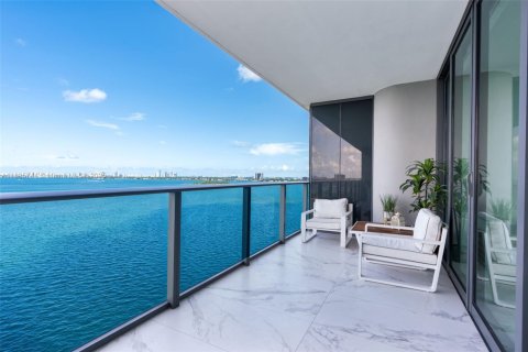 Condo in Miami, Florida, 1 bedroom  № 1819874 - photo 19