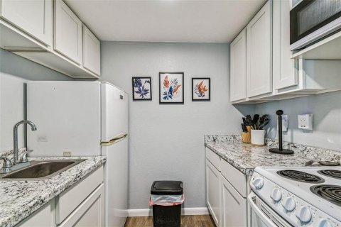 Copropriété à vendre à Tampa, Floride: 3 pièces, 35.67 m2 № 1919132 - photo 20
