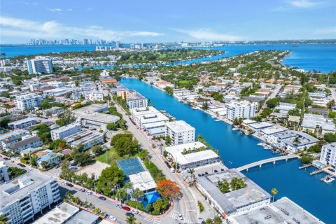 Купить кондоминиум в Майами-Бич, Флорида 1 спальня, 59.36м2, № 1948504 - фото 25