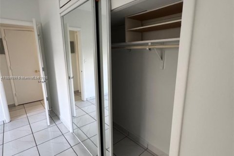 Купить кондоминиум в Майами-Бич, Флорида 1 спальня, 59.36м2, № 1948504 - фото 13