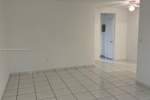 Купить кондоминиум в Майами-Бич, Флорида 1 спальня, 59.36м2, № 1948504 - фото 6