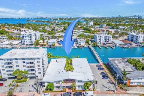 Купить кондоминиум в Майами-Бич, Флорида 1 спальня, 59.36м2, № 1948504 - фото 2