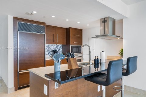 Copropriété à vendre à Miami, Floride: 3 chambres, 194.82 m2 № 2003514 - photo 7