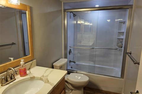 Снять в аренду кондоминиум в Брейдентон, Флорида 2 спальни, 126.72м2, № 1782279 - фото 26