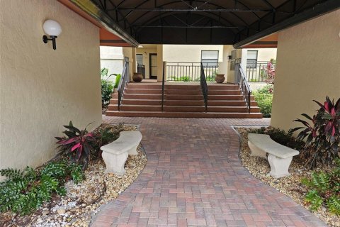 Снять в аренду кондоминиум в Брейдентон, Флорида 2 спальни, 126.72м2, № 1782279 - фото 5