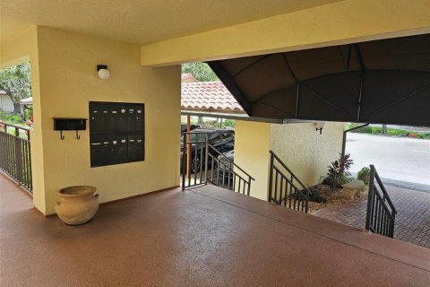 Снять в аренду кондоминиум в Брейдентон, Флорида 2 спальни, 126.72м2, № 1782279 - фото 3