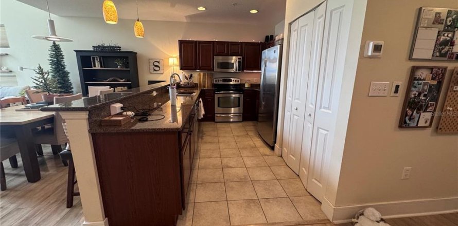 Condominio en Oldsmar, Florida, 2 dormitorios № 1833152