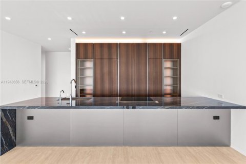 Купить кондоминиум в Майами, Флорида 3 спальни, № 2005481 - фото 8