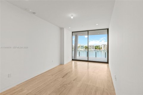 Купить кондоминиум в Майами, Флорида 3 спальни, № 2005481 - фото 17