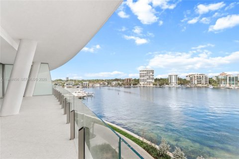 Купить кондоминиум в Майами, Флорида 3 спальни, № 2005481 - фото 18