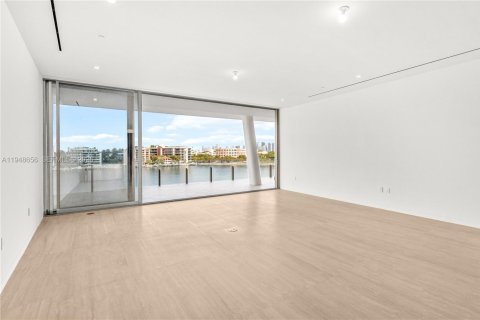 Купить кондоминиум в Майами, Флорида 3 спальни, № 2005481 - фото 20