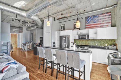 Condominio en venta en Fort Lauderdale, Florida, 1 dormitorio, 99.78 m2 № 2077664 - foto 3