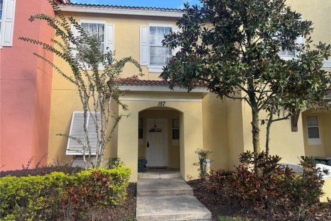 Adosado en Kissimmee, Florida 3 dormitorios, 119.47 m2 № 2155480