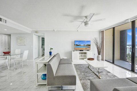 Condominio en venta en West Palm Beach, Florida, 2 dormitorios, 108.7 m2 № 2243380 - foto 16