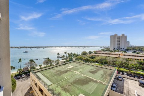 Condominio en venta en West Palm Beach, Florida, 2 dormitorios, 108.7 m2 № 2243380 - foto 25