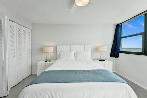 Condominio en venta en West Palm Beach, Florida, 2 dormitorios, 108.7 m2 № 2243380 - foto 22