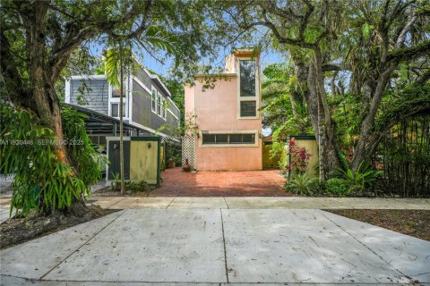 Купить виллу или дом в Майами, Флорида 3 спальни, 146.32м2, № 1989941 - фото 2