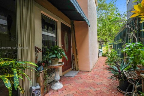 Купить виллу или дом в Майами, Флорида 3 спальни, 146.32м2, № 1989941 - фото 3