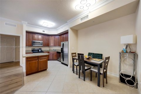 Condo in Aventura, Florida, 2 bedrooms  № 1863921 - photo 12