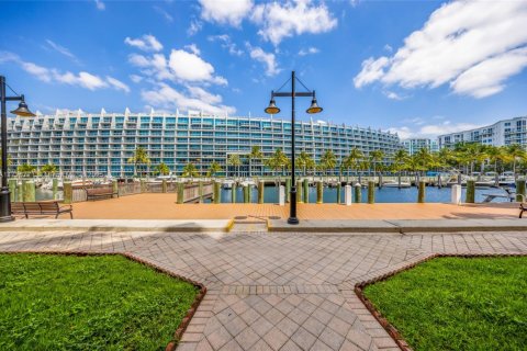 Condo in Aventura, Florida, 2 bedrooms  № 1863921 - photo 28