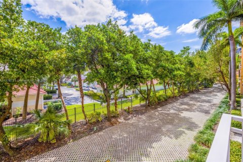 Condo in Aventura, Florida, 2 bedrooms  № 1863921 - photo 9