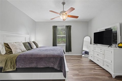 Villa ou maison à vendre à Tampa, Floride: 4 chambres, 169.73 m2 № 2149407 - photo 30