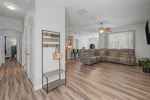 Villa ou maison à vendre à Tampa, Floride: 4 chambres, 169.73 m2 № 2149407 - photo 9