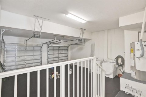 Снять в аренду виллу или дом в Катлер-Бей, Флорида 5 спален, 323.21м2, № 1945096 - фото 19