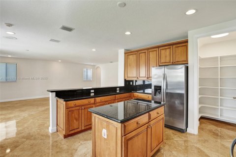 Снять в аренду виллу или дом в Катлер-Бей, Флорида 5 спален, 323.21м2, № 1945096 - фото 9