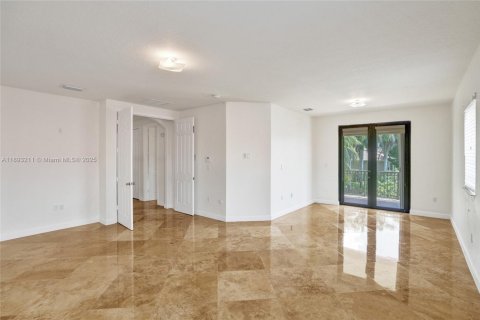 Снять в аренду виллу или дом в Катлер-Бей, Флорида 5 спален, 323.21м2, № 1945096 - фото 29