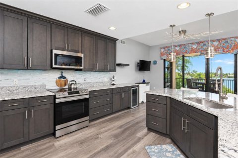Condo in Punta Gorda, Florida, 3 bedrooms  № 2368704 - photo 27