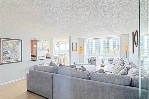 Condominio en alquiler en Clearwater, Florida, 2 dormitorios, 125.42 m2 № 1877065 - foto 13