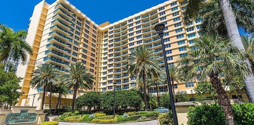 Condo in Hollywood, Florida, 1 bedroom № 1821922
