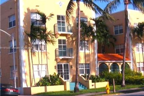 Apartamento en alquiler en Miami Beach, Florida, 2 dormitorios, 65.03 m2 № 1895426 - foto 7