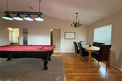 House in Brandon, Florida 3 bedrooms, 164.9 sq.m. № 2225990 - photo 4