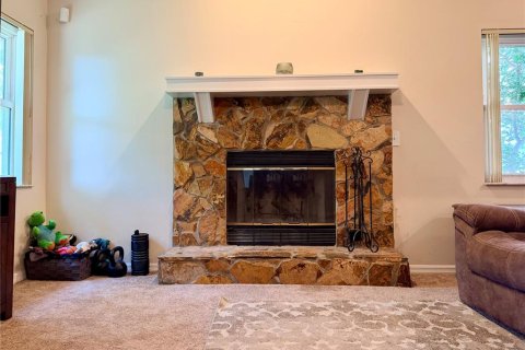 House in Brandon, Florida 3 bedrooms, 164.9 sq.m. № 2225990 - photo 9