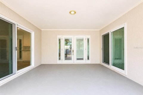 House in Brandon, Florida 3 bedrooms, 164.9 sq.m. № 2225990 - photo 20
