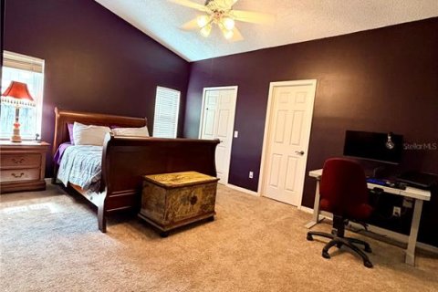 House in Brandon, Florida 3 bedrooms, 164.9 sq.m. № 2225990 - photo 14